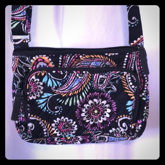 Vera Bradley Handbags - Vera Bradley Cross Body Purse